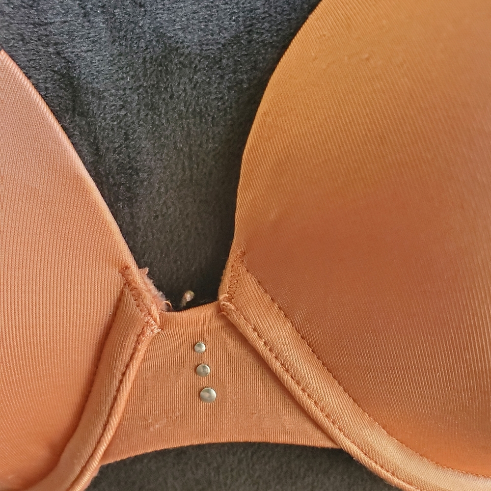 Victoria's secret bra - Picture 2 of 8